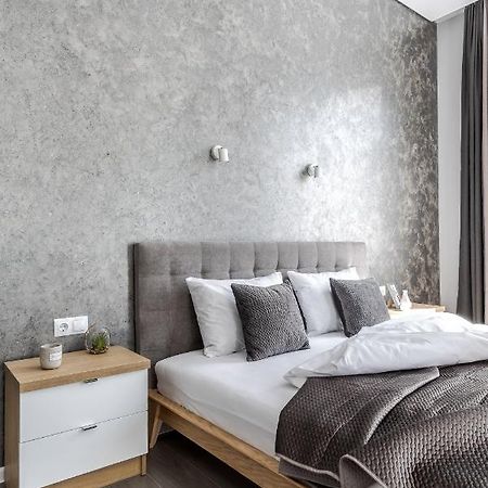 Inshiapartments On Popovycha Str Lviv Exterior photo
